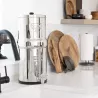 Big Berkey® avec robinet niveau d'eau inox Berkey® à côté de l'évier de la cuisine