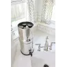 Les filtres Black Berkey® montés dans la cuve supérieure d'un système Berkey®